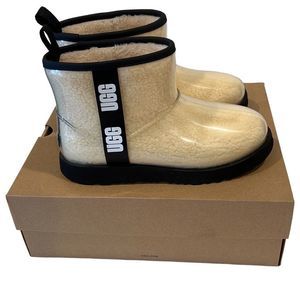 Ugg Kid’s Classic Clear Mini ll Sz.6 Boots